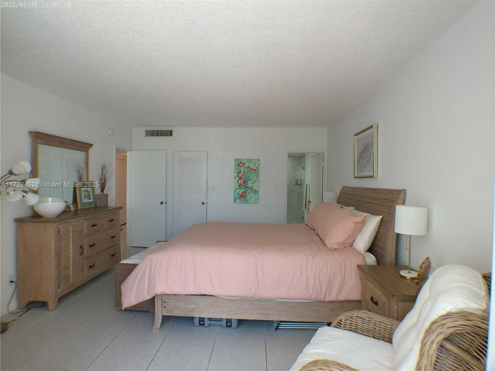 Small Image of 5401 COLLINS AVE #130, Miami Beach Number 19
