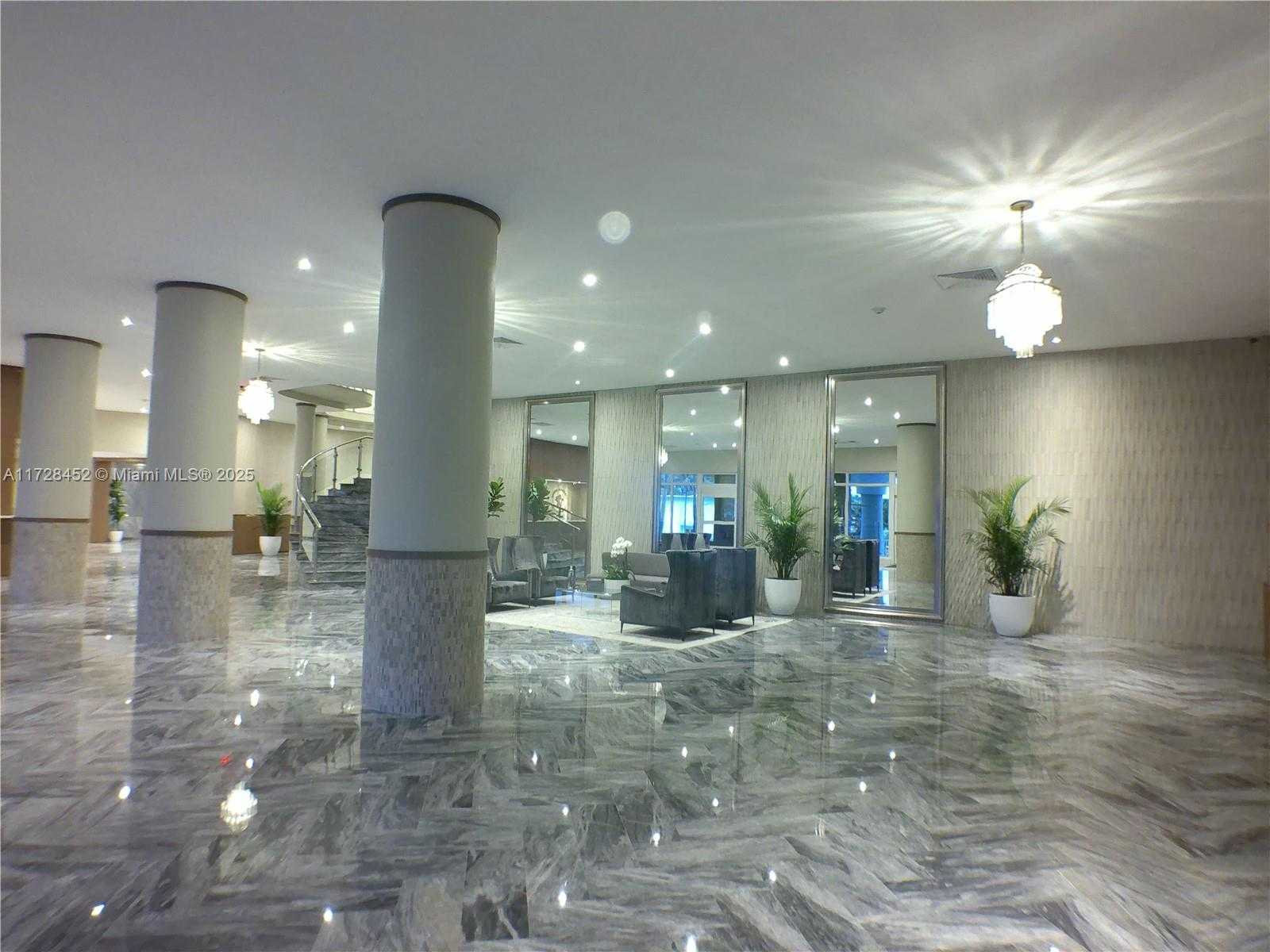 Small Image of 5401 COLLINS AVE #130, Miami Beach Number 39