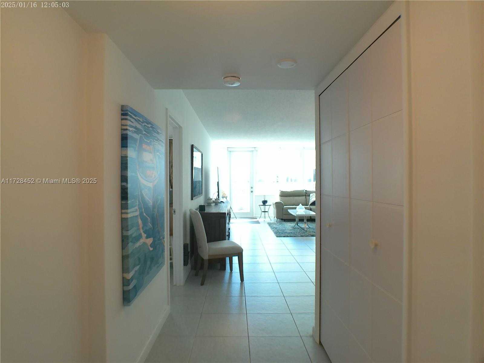 Small Image of 5401 COLLINS AVE #130, Miami Beach Number 4