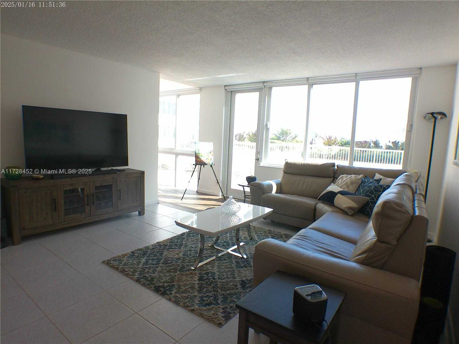 Small Image of 5401 COLLINS AVE #130, Miami Beach Number 6
