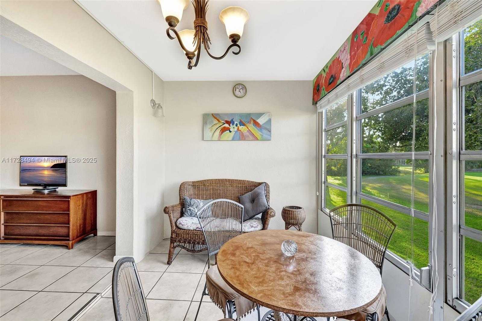 Small Image of 1035 COUNTRY CLUB DR #206, Margate Number 10