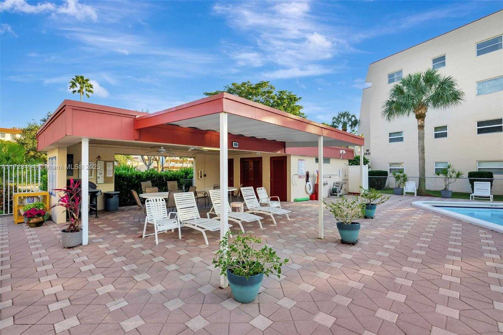 Small Image of 1035 COUNTRY CLUB DR #206, Margate Number 22