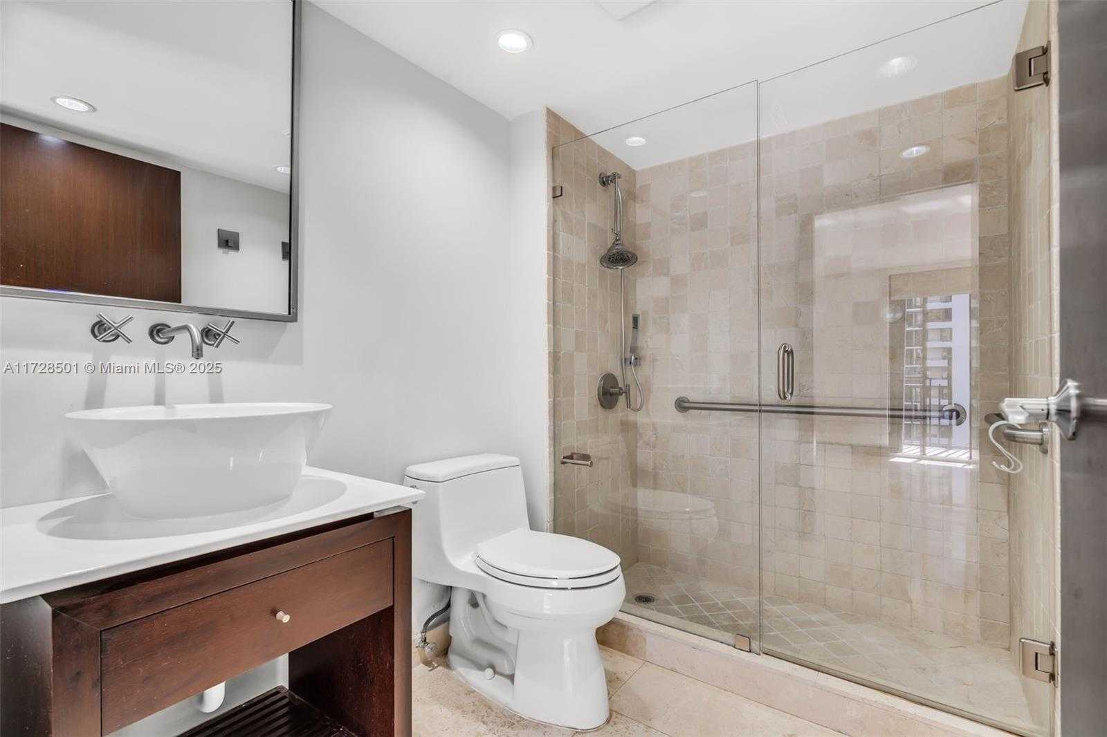 Small Image of 540 BRICKELL KEY DR #1021, Miami Number 10