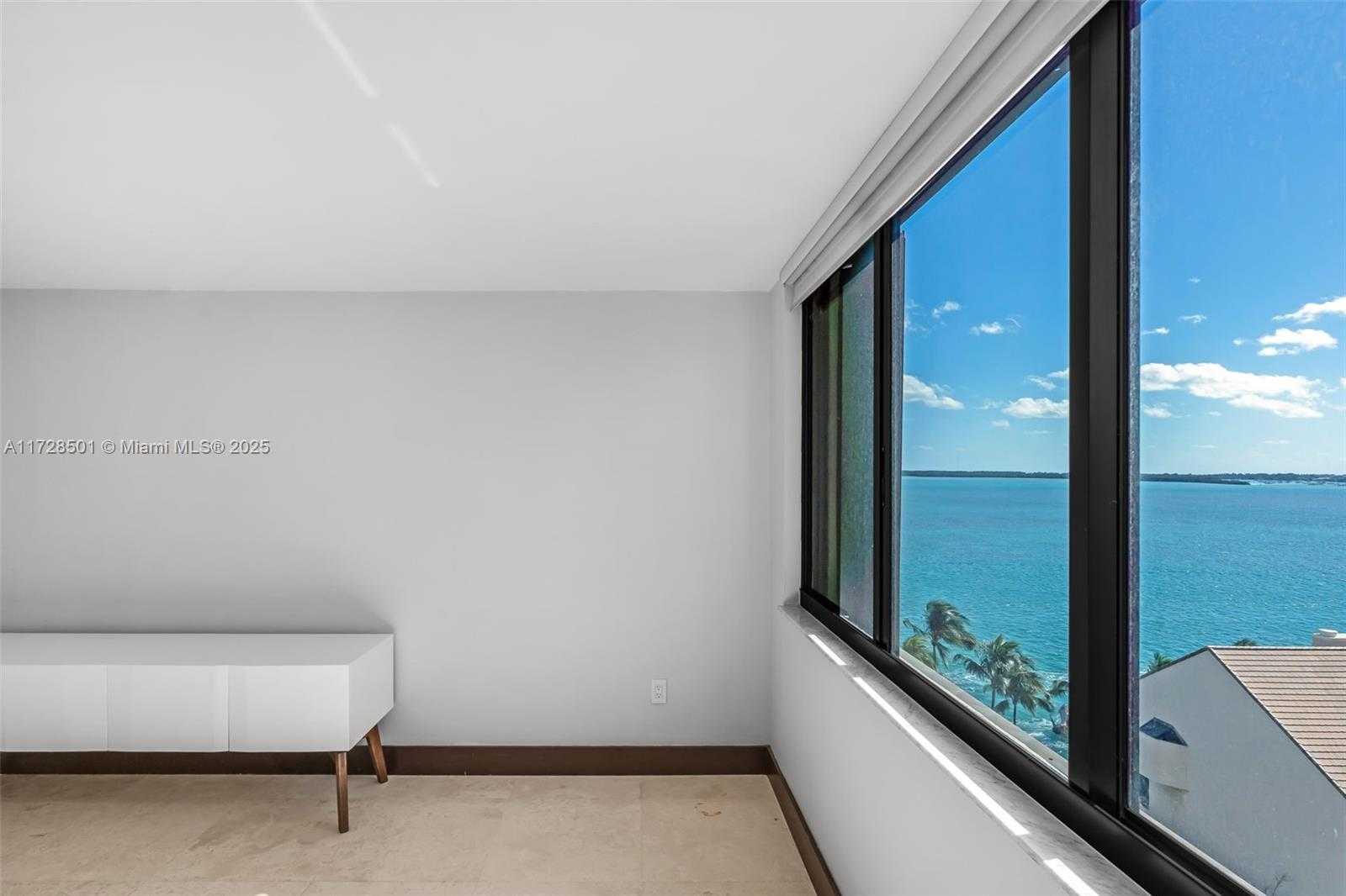 Small Image of 540 BRICKELL KEY DR #1021, Miami Number 11