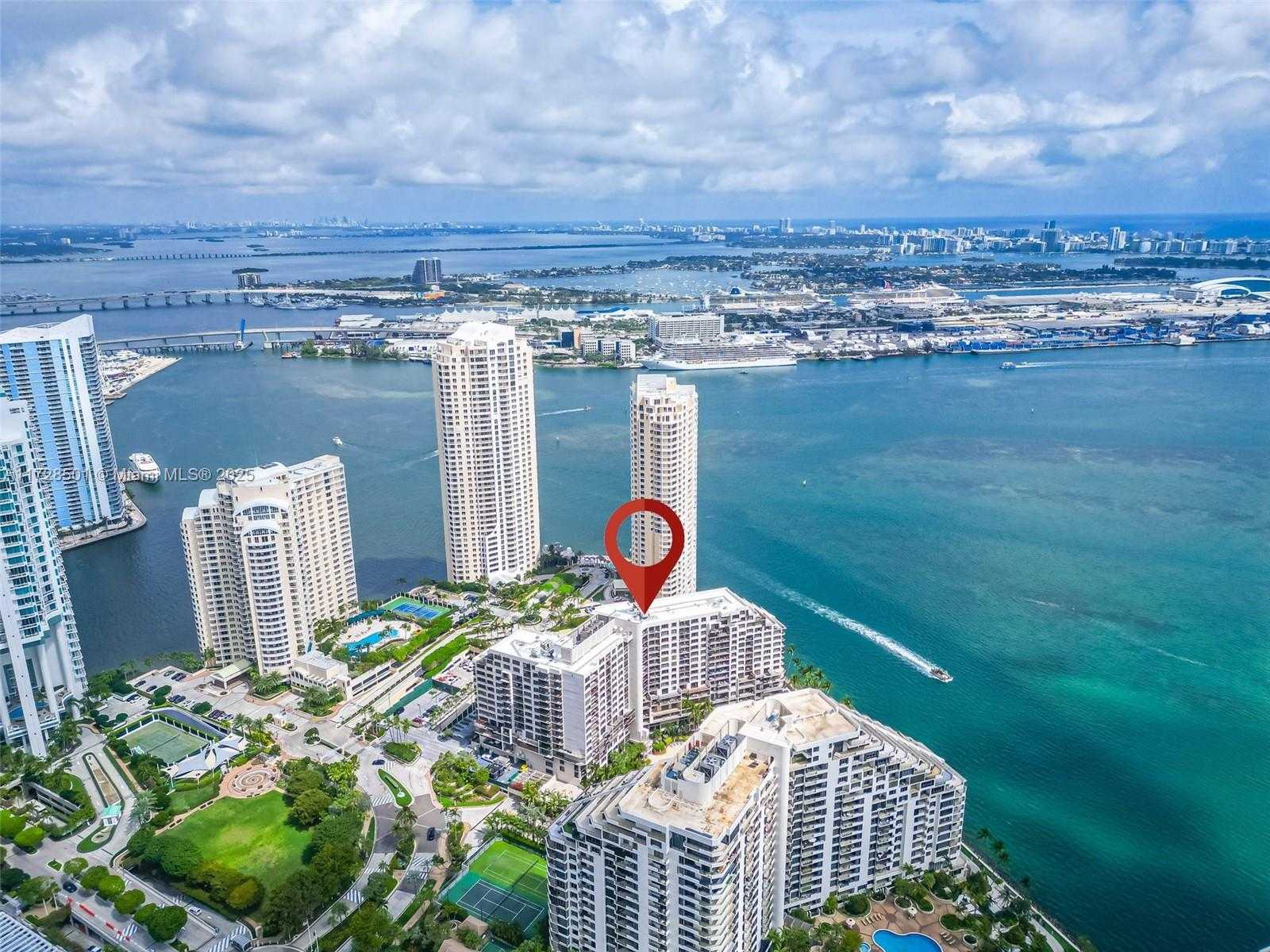 Small Image of 540 BRICKELL KEY DR #1021, Miami Number 12