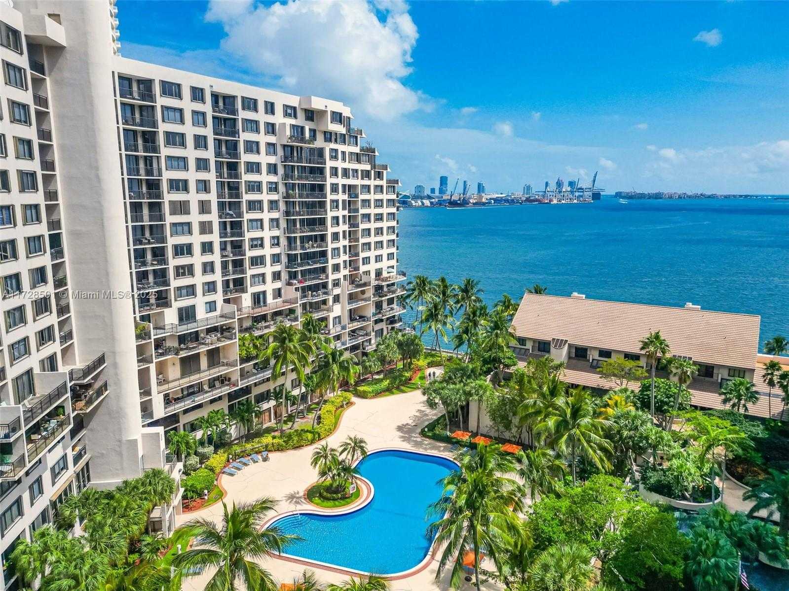 Small Image of 540 BRICKELL KEY DR #1021, Miami Number 30
