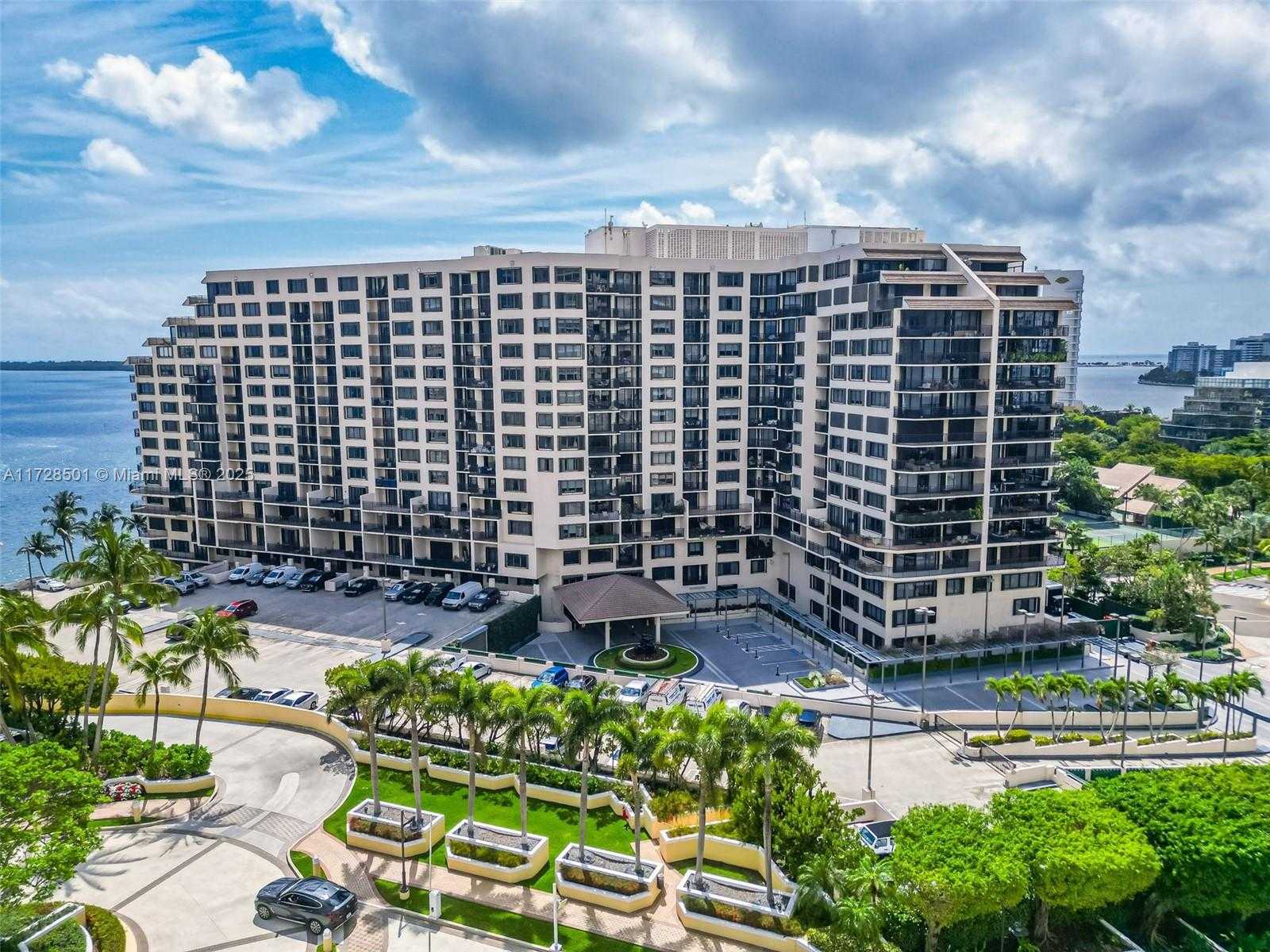 Small Image of 540 BRICKELL KEY DR #1021, Miami Number 32