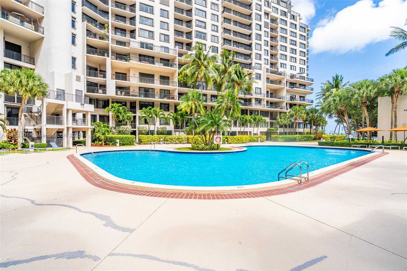 Small Image of 540 BRICKELL KEY DR #1021, Miami Number 37