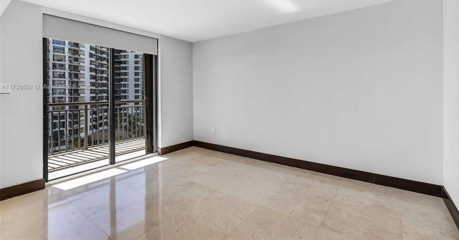 Small Image of 540 BRICKELL KEY DR #1021, Miami Number 6
