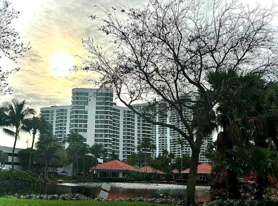 Small Image of 3600 MYSTIC POINTE #1801, Aventura Number 39