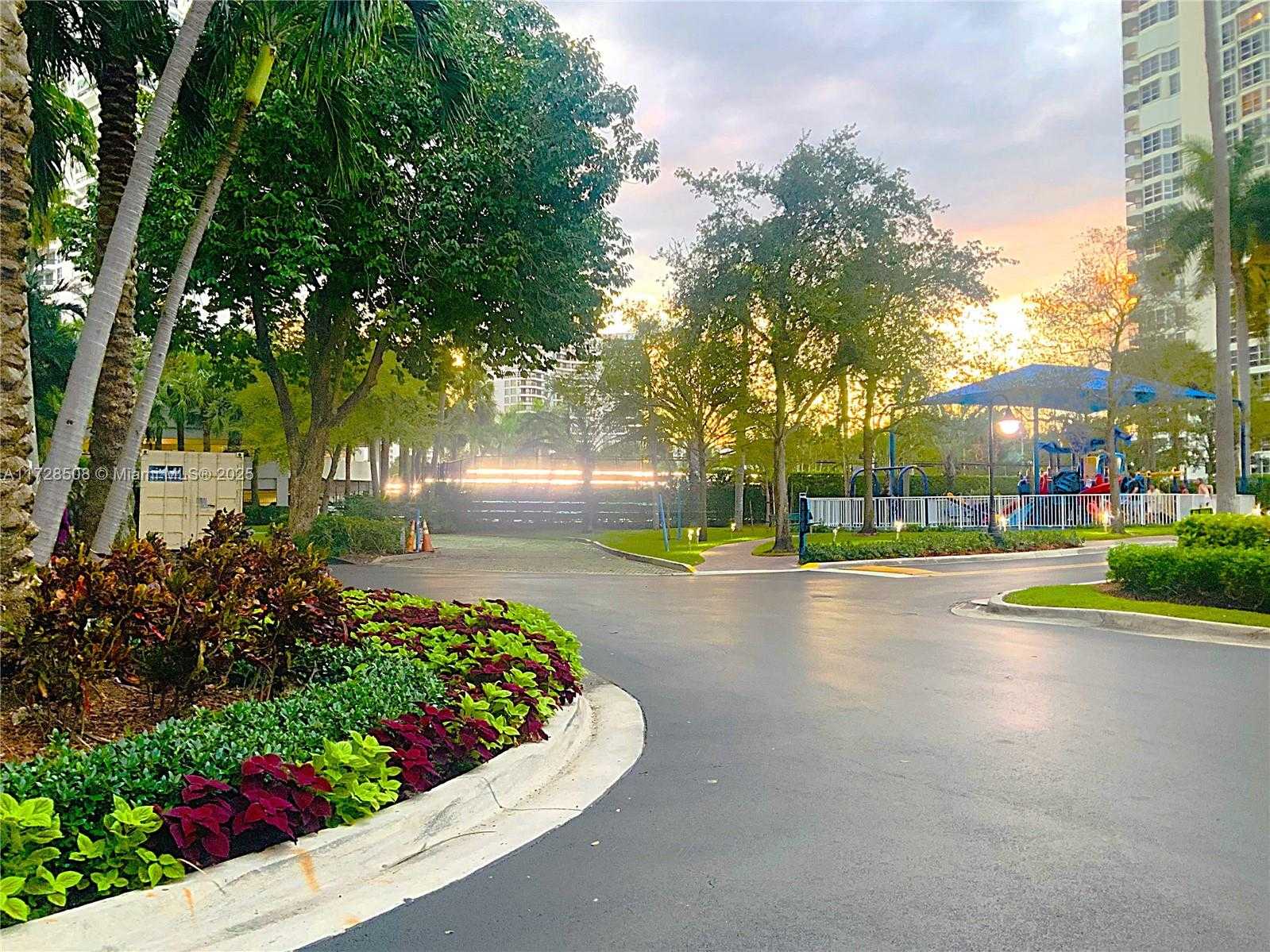 Small Image of 3600 MYSTIC POINTE #1801, Aventura Number 43