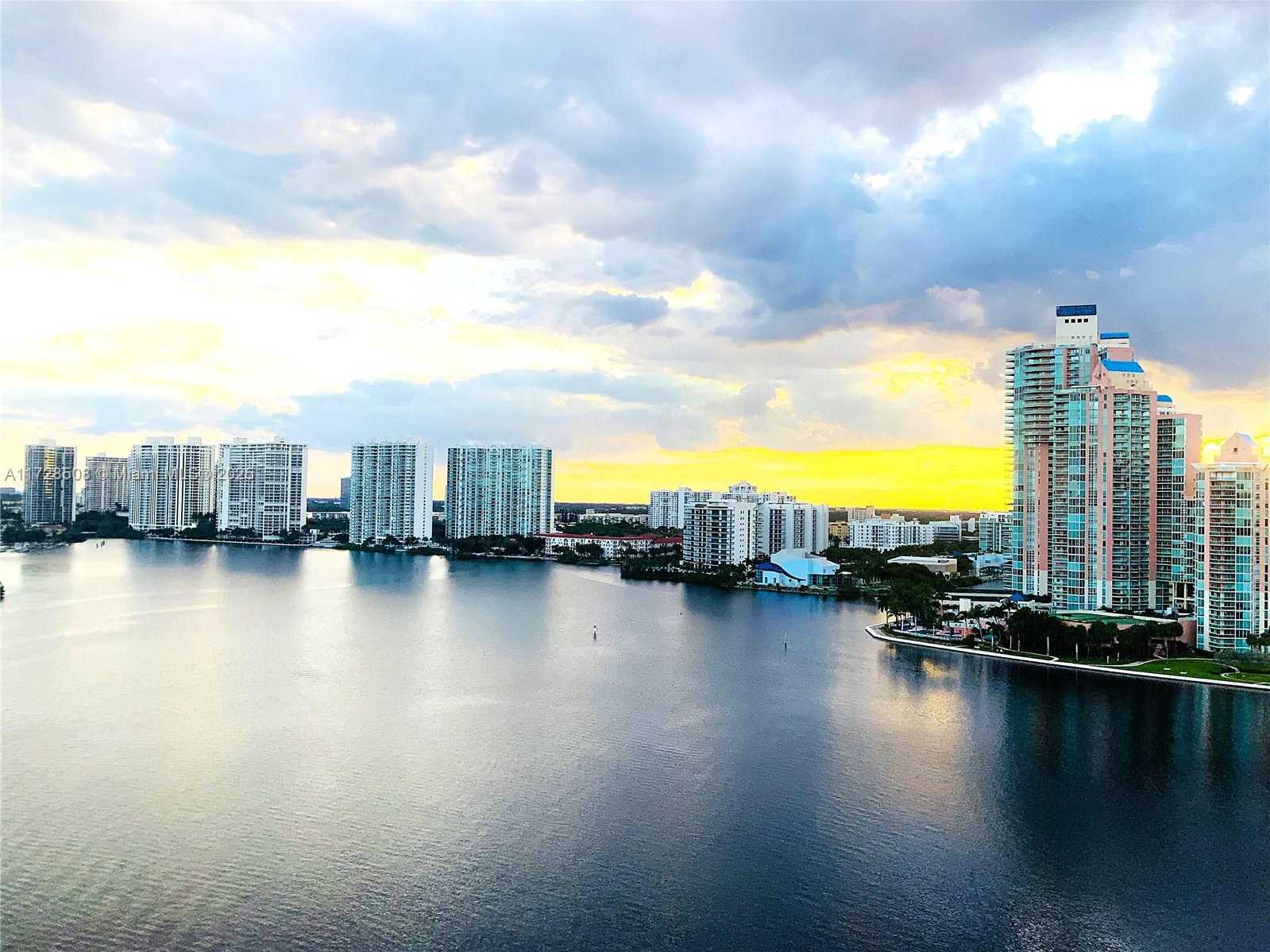 Small Image of 3600 MYSTIC POINTE #1801, Aventura Number 44