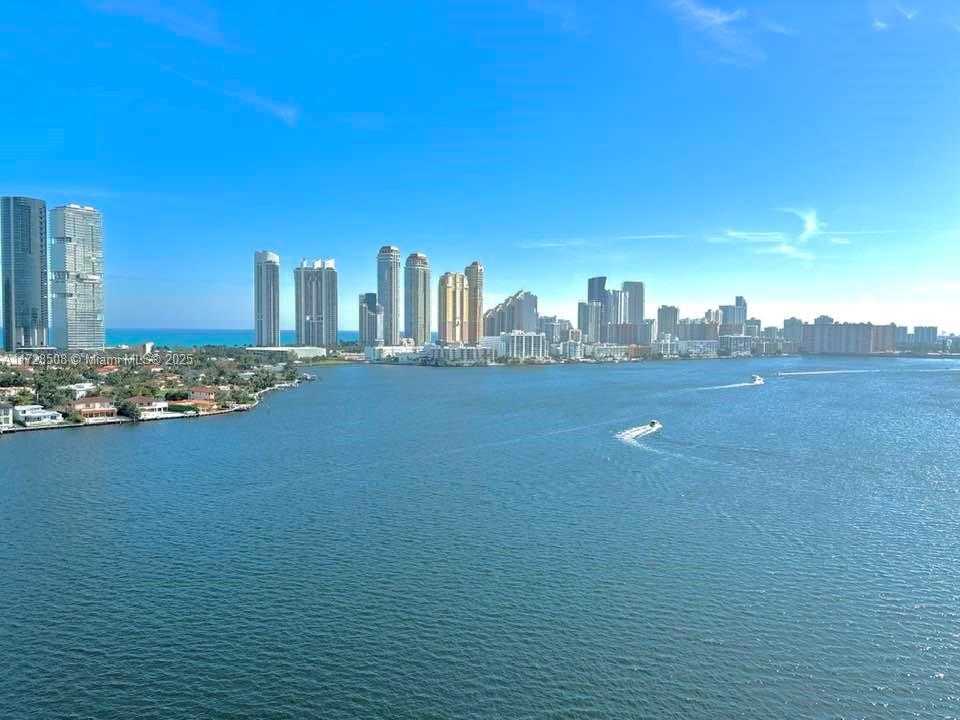 Small Image of 3600 MYSTIC POINTE #1801, Aventura Number 77