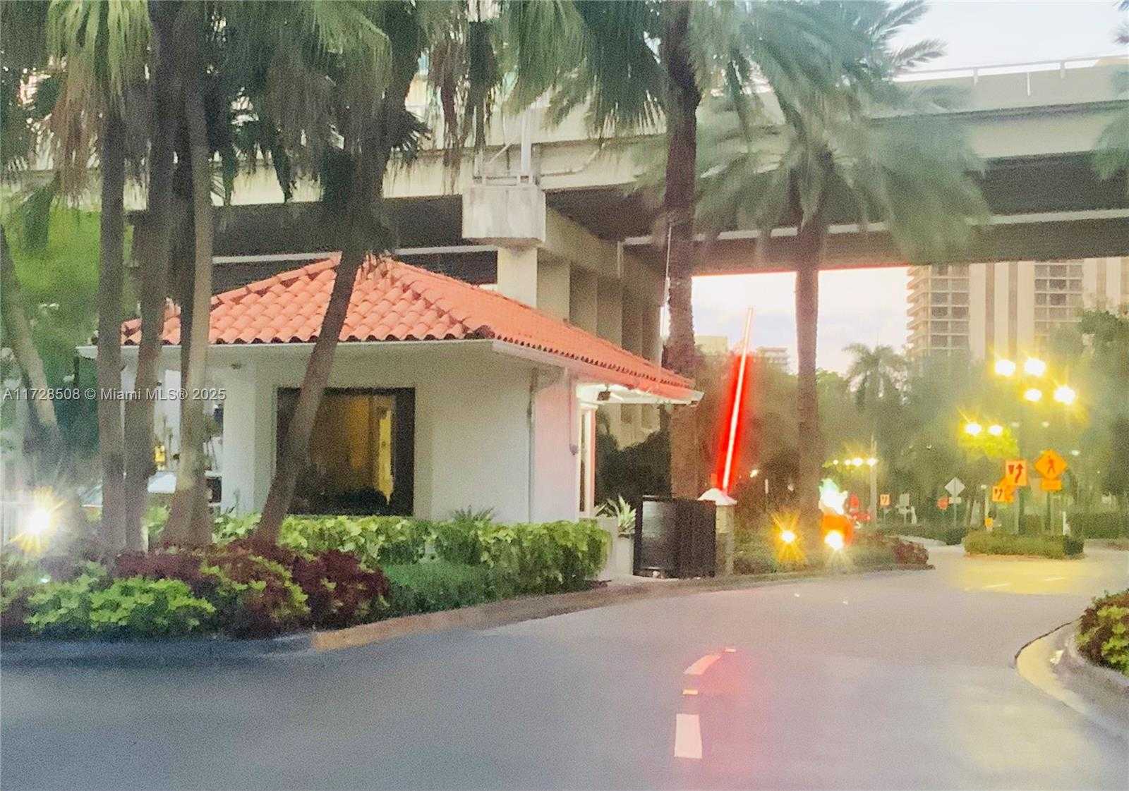 Small Image of 3600 MYSTIC POINTE #1801, Aventura Number 92