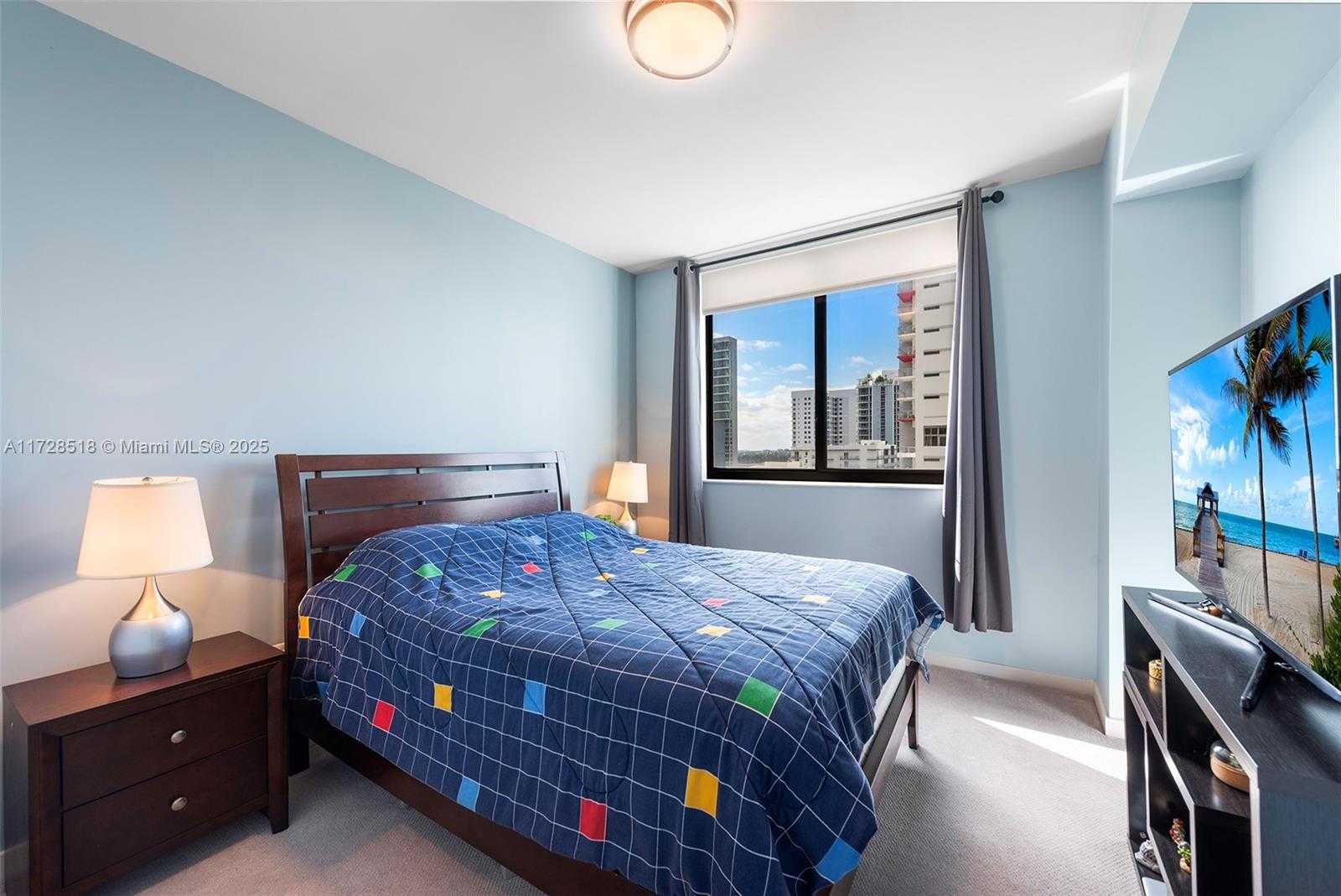 Small Image of 999 SOUTH WEST 1ST AVE #1405, Miami Number 17