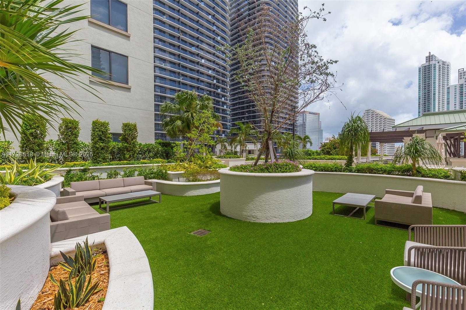 Small Image of 999 SOUTH WEST 1ST AVE #1405, Miami Number 32