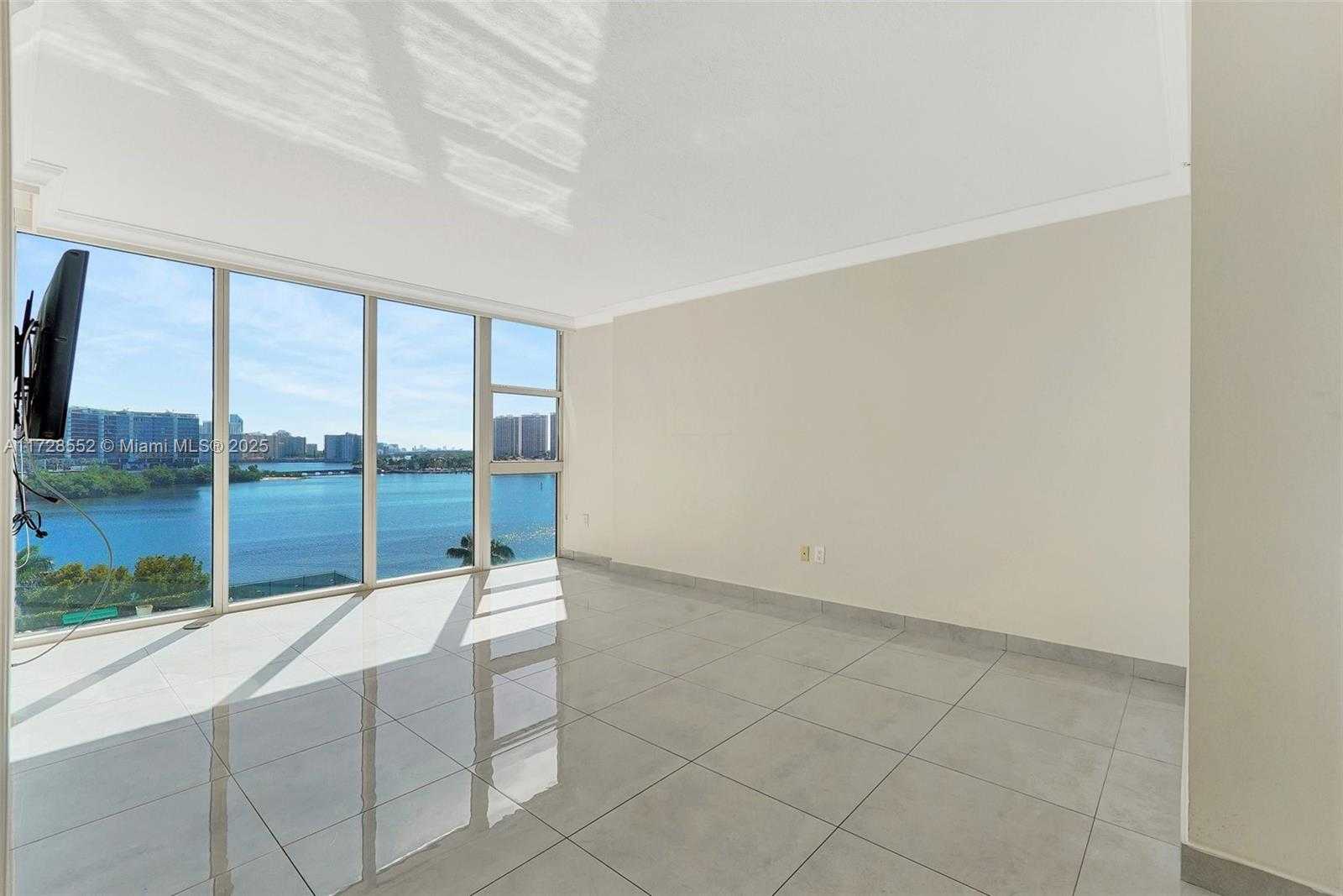 Small Image of 3370 HIDDEN BAY DR #910, Aventura Number 15