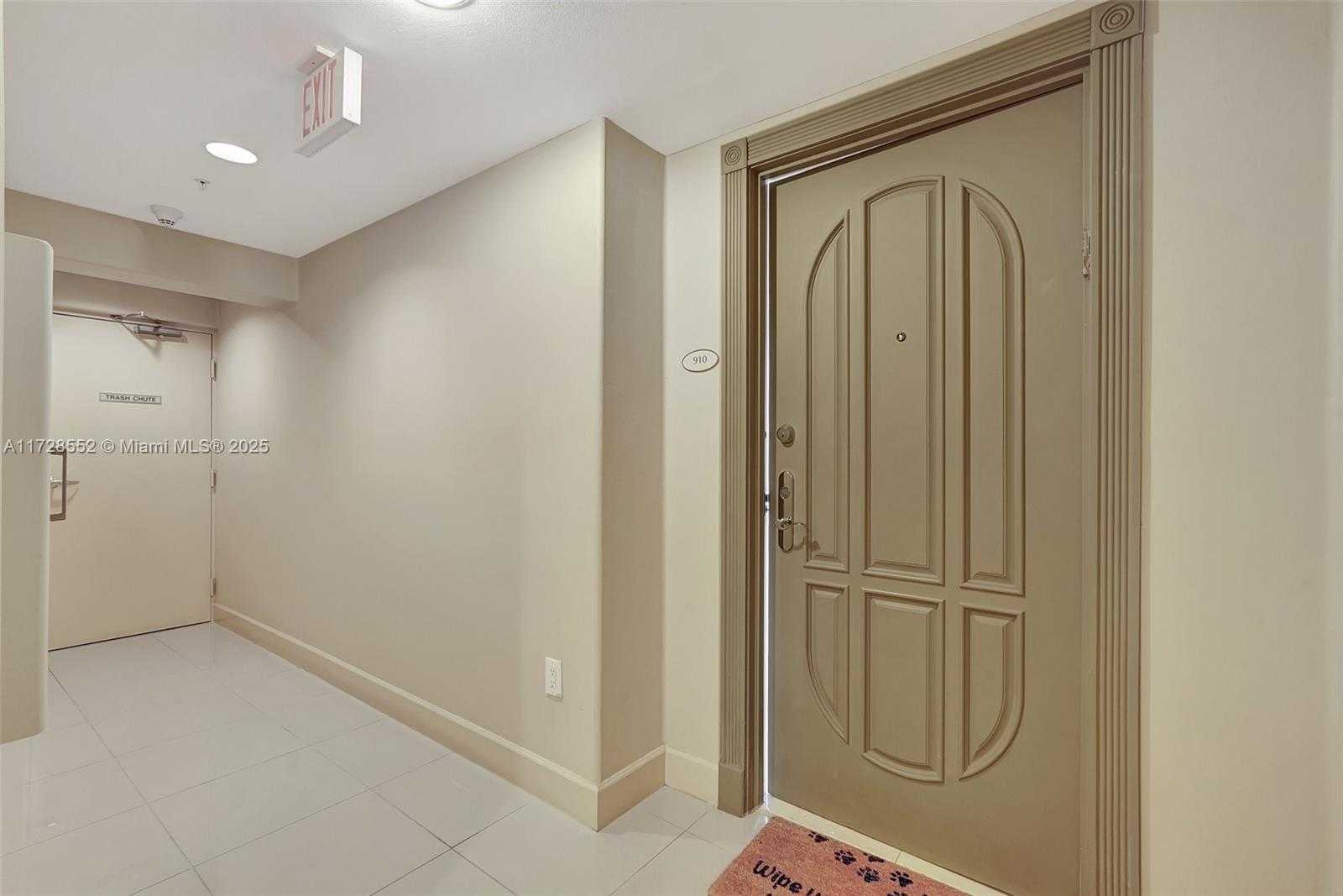 Small Image of 3370 HIDDEN BAY DR #910, Aventura Number 31