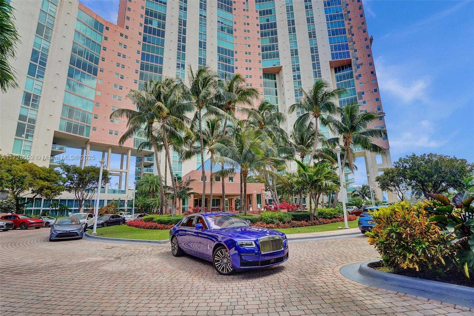 Small Image of 3370 HIDDEN BAY DR #910, Aventura Number 7