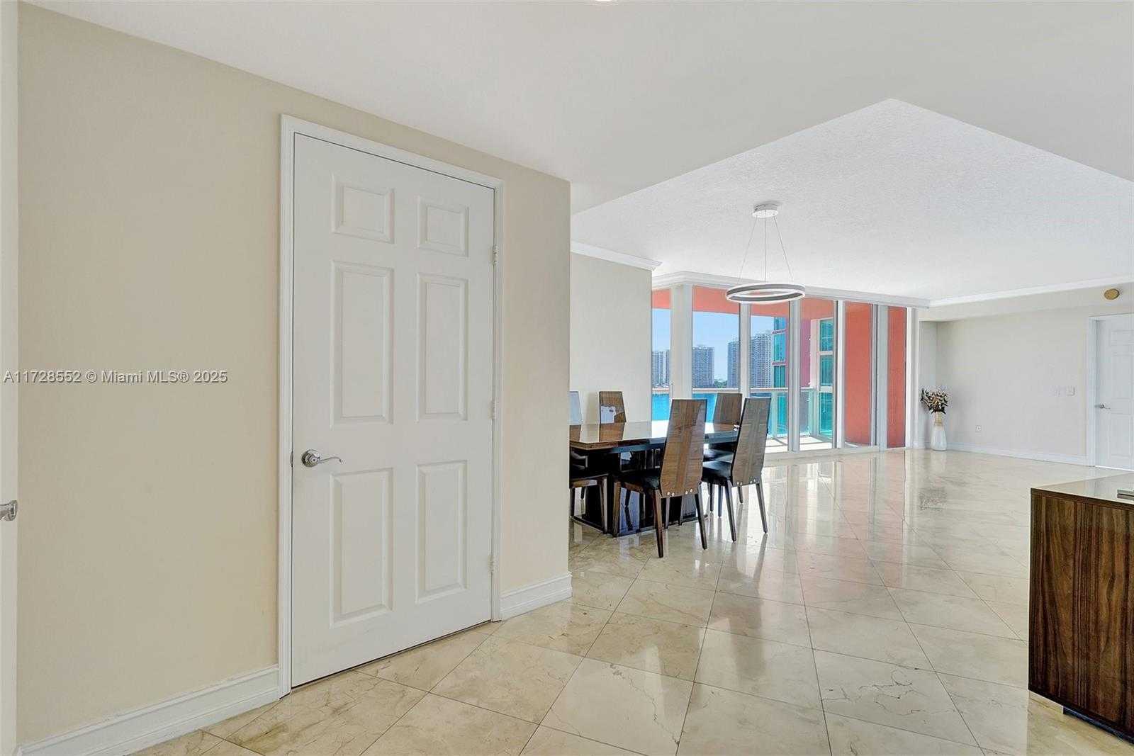 Small Image of 3370 HIDDEN BAY DR #910, Aventura Number 8