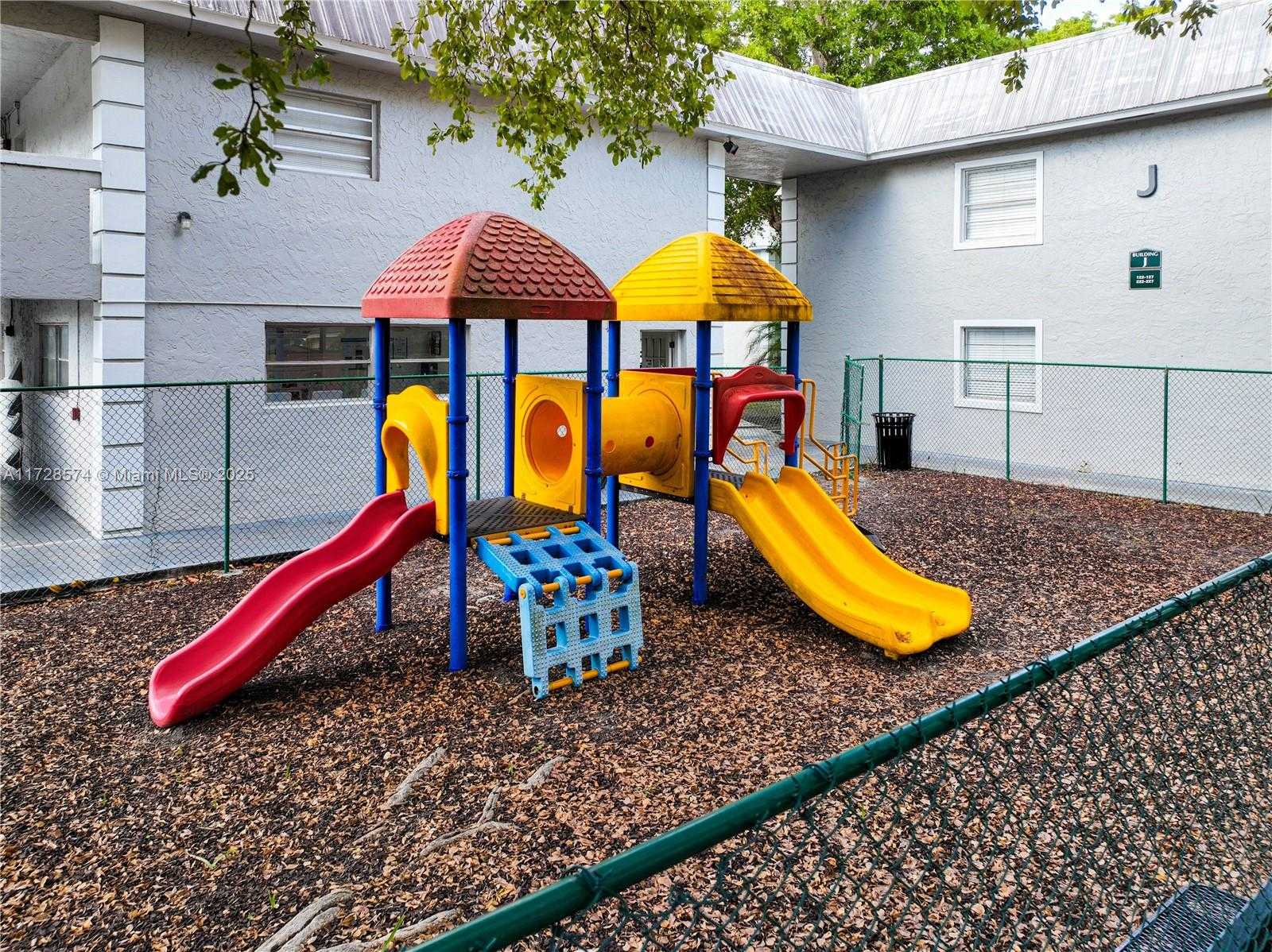 Small Image of 17255 SOUTH WEST 95TH AVE #161, Palmetto Bay Number 28