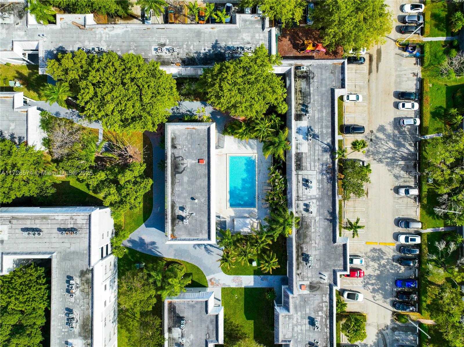Small Image of 17255 SOUTH WEST 95TH AVE #161, Palmetto Bay Number 33
