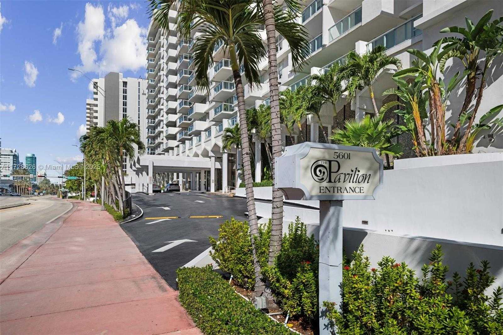 Small Image of 5601 COLLINS AVE #PH-5, Miami Beach Number 19