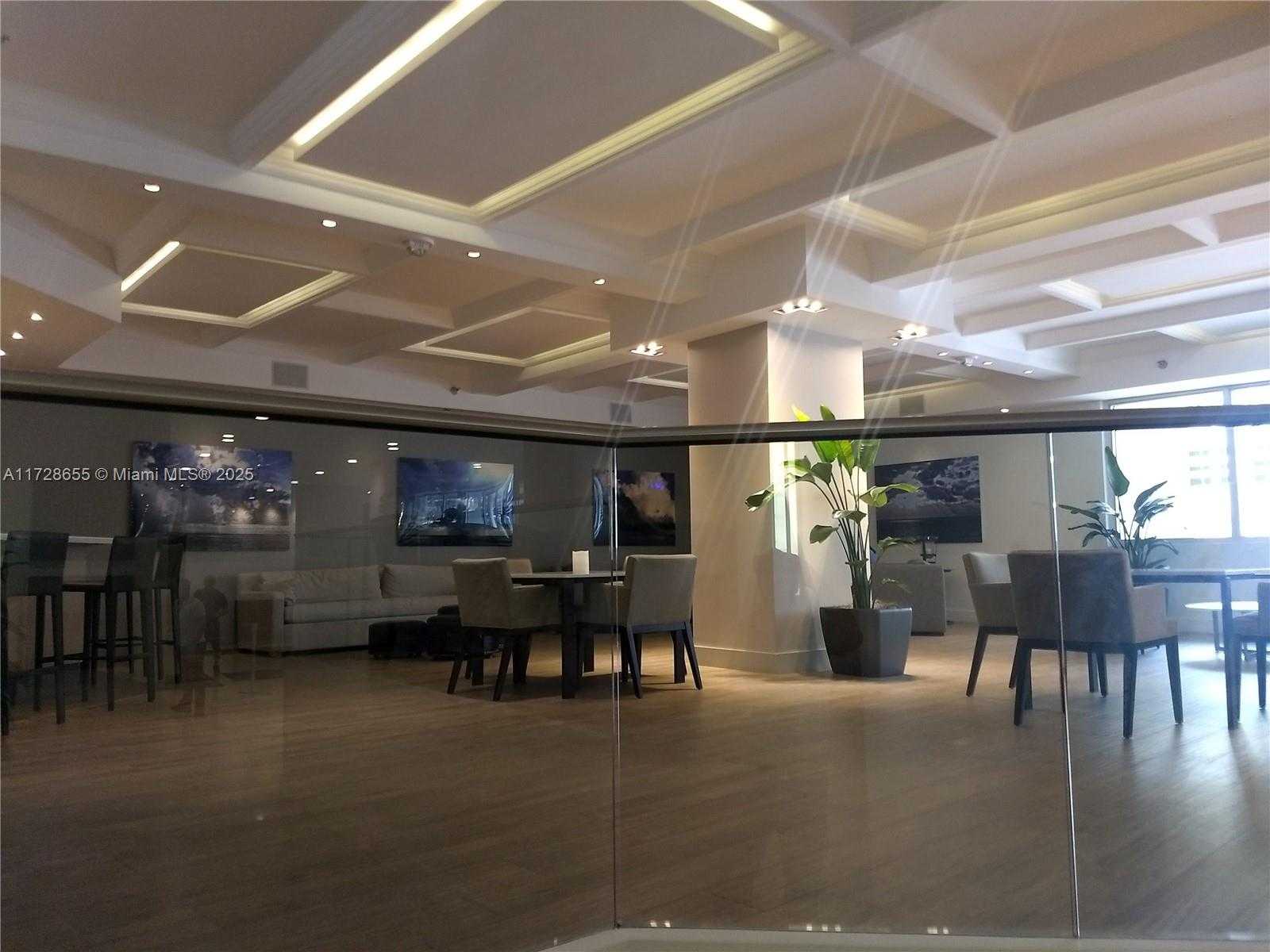Small Image of 100 LINCOLN RD #1206, Miami Beach Number 3