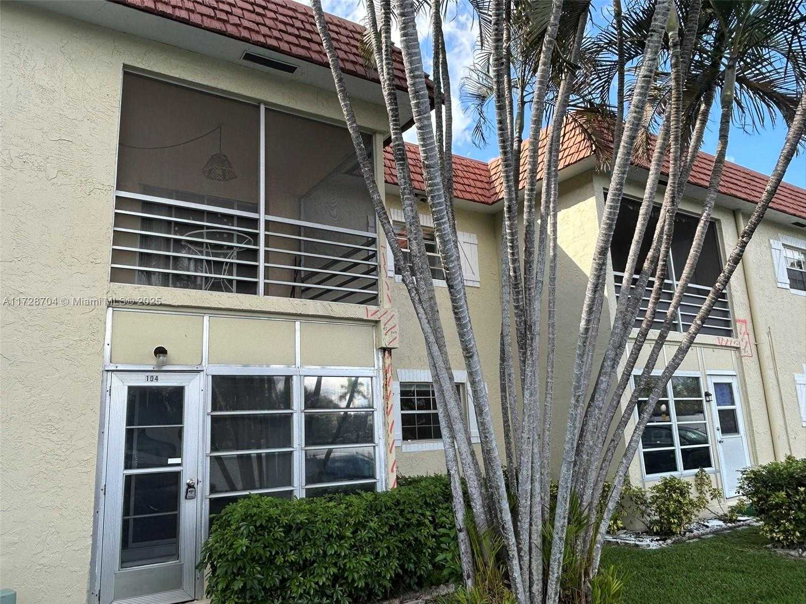 Small Image of 5620 SOUTH WEST 3RD PL #204, Margate Number 6