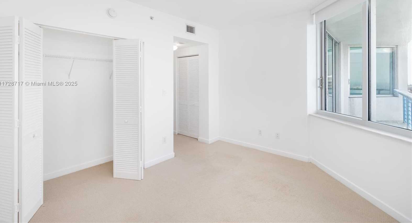 Small Image of 335 SOUTH BISCAYNE BLVD #3207, Miami Number 16