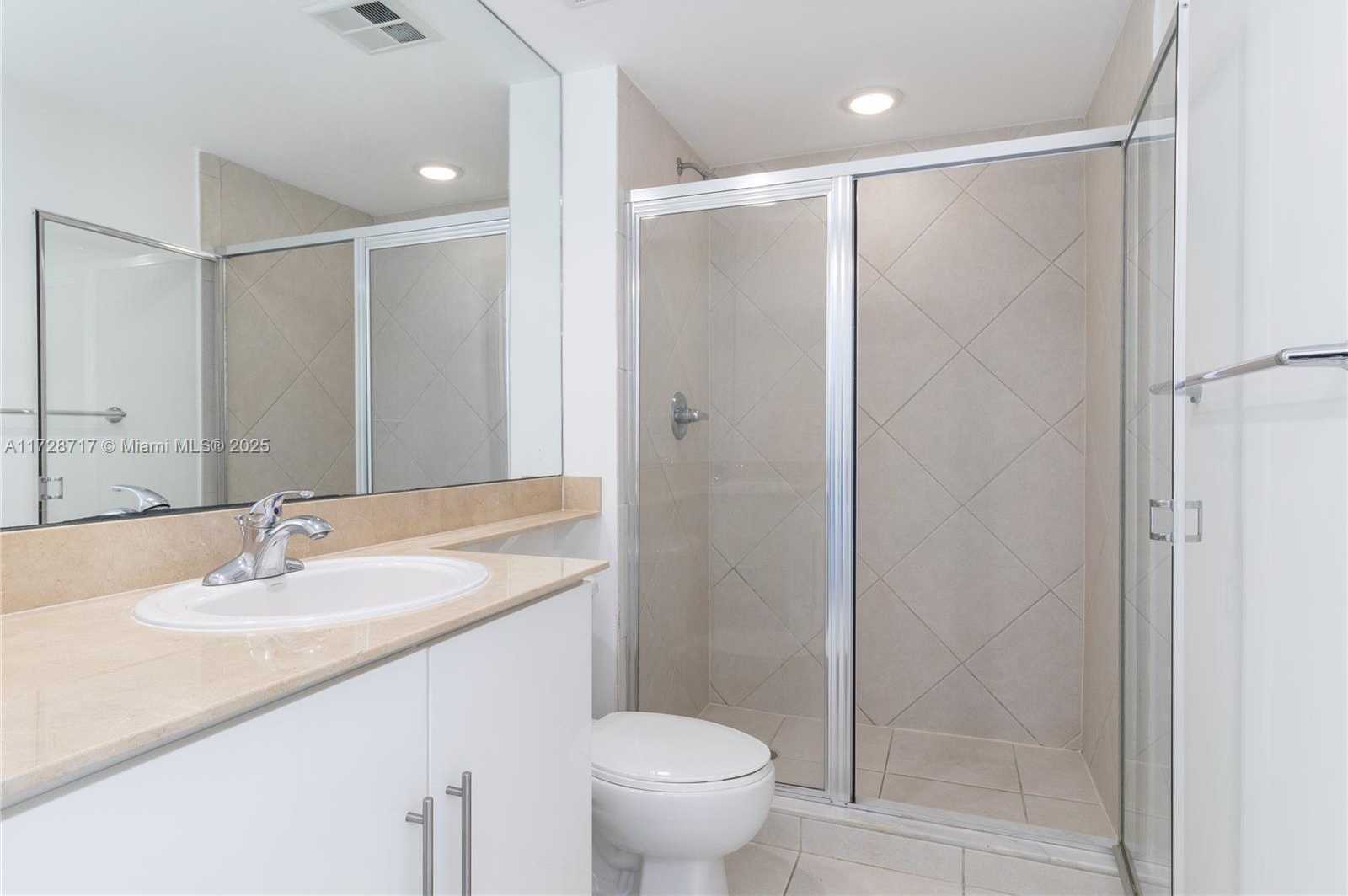Small Image of 335 SOUTH BISCAYNE BLVD #3207, Miami Number 18