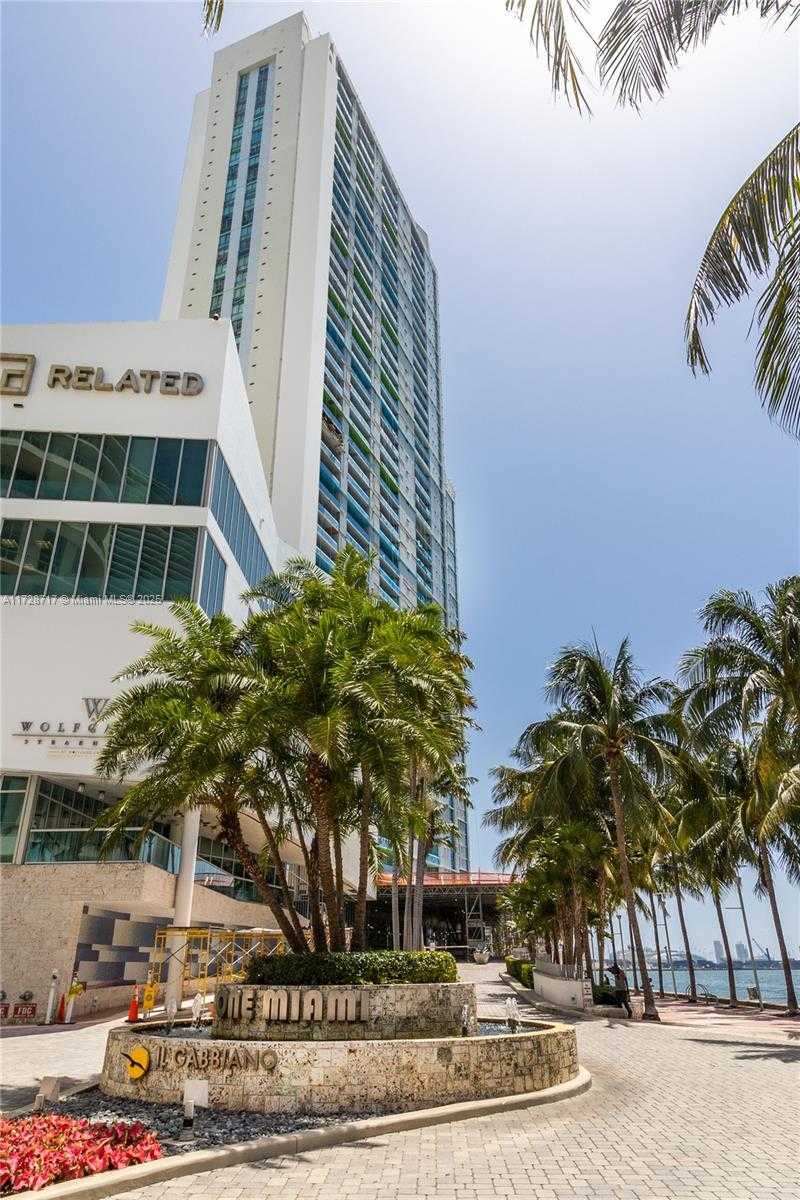 Small Image of 335 SOUTH BISCAYNE BLVD #3207, Miami Number 23