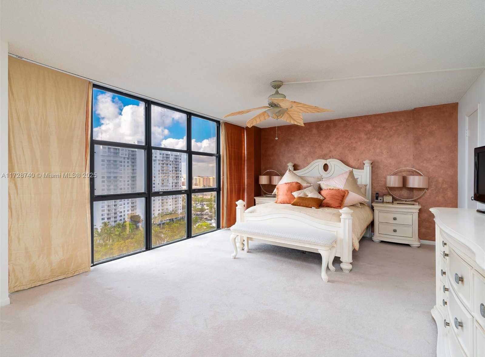Small Image of 18181 NORTH EAST 31ST CT #1601, Aventura Number 10