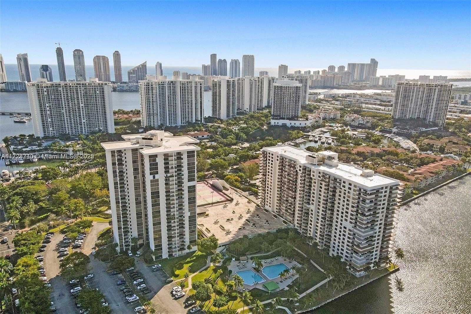 Small Image of 18181 NORTH EAST 31ST CT #1601, Aventura Number 33