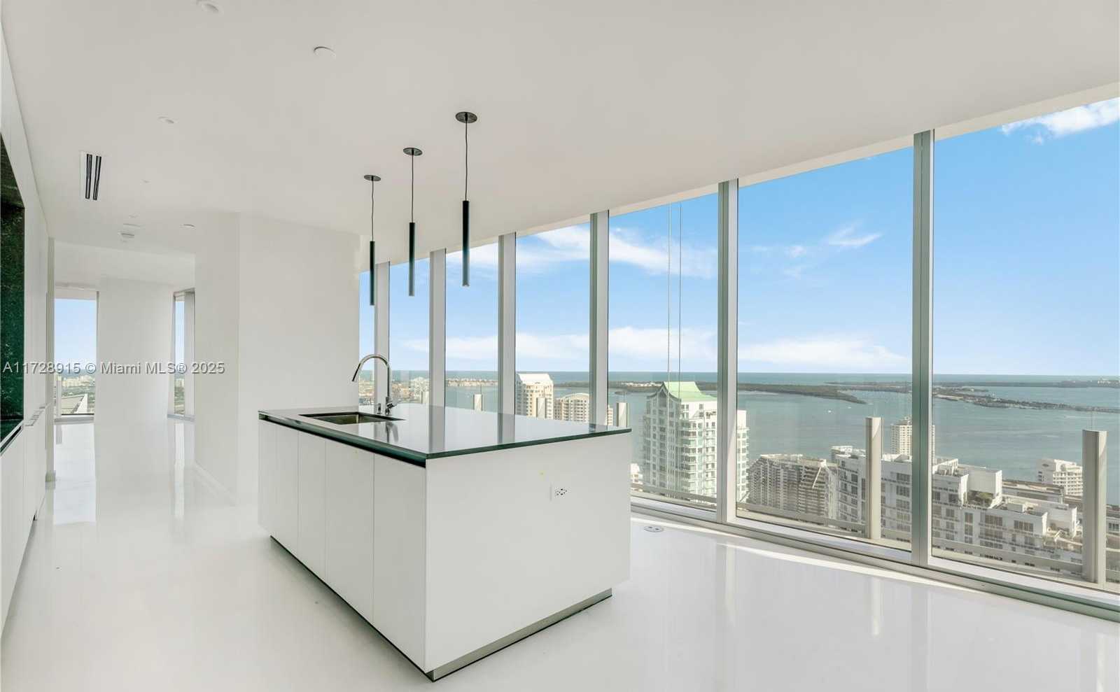 Small Image of Miami Number 11