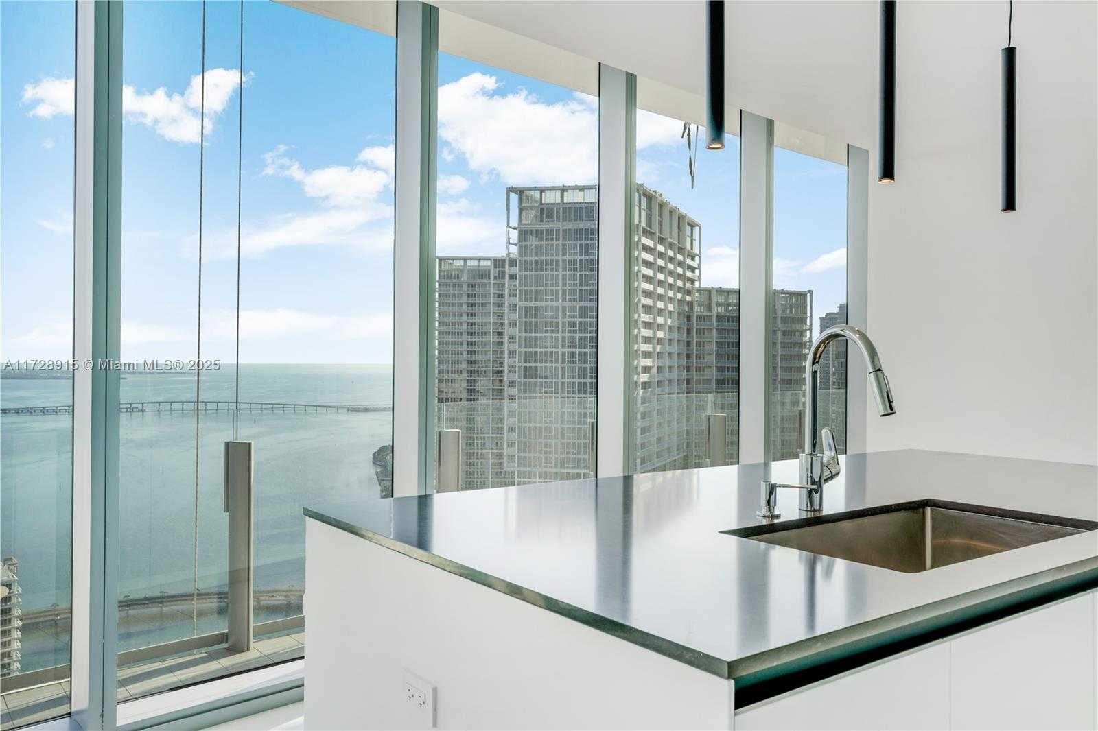 Small Image of Miami Number 13
