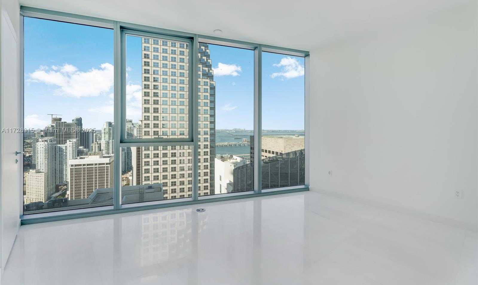 Small Image of Miami Number 5