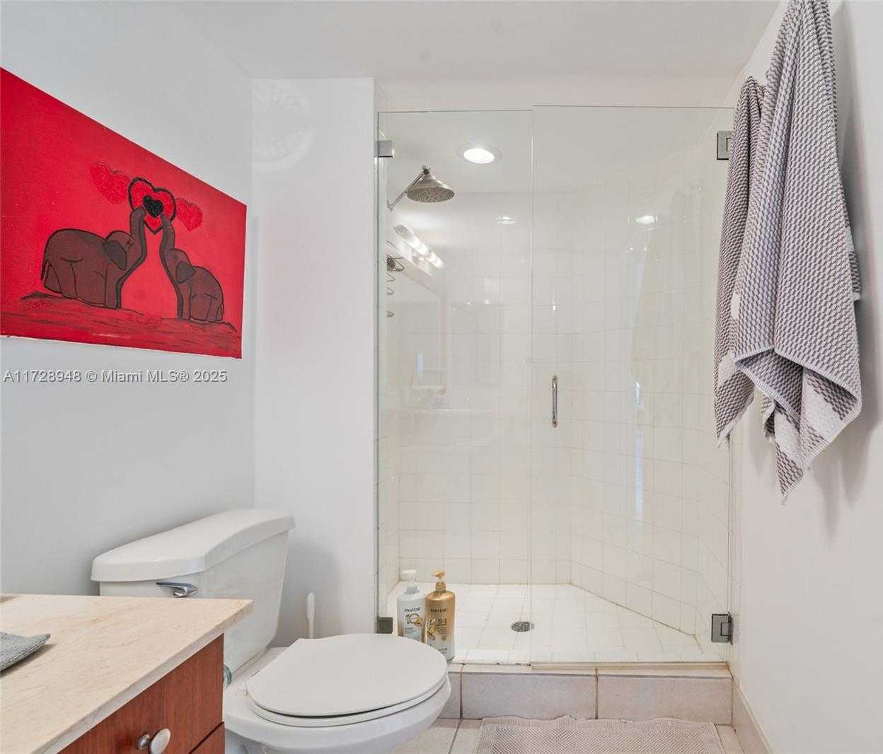 Small Image of 21205 YACHT CLUB DR #805, Aventura Number 17
