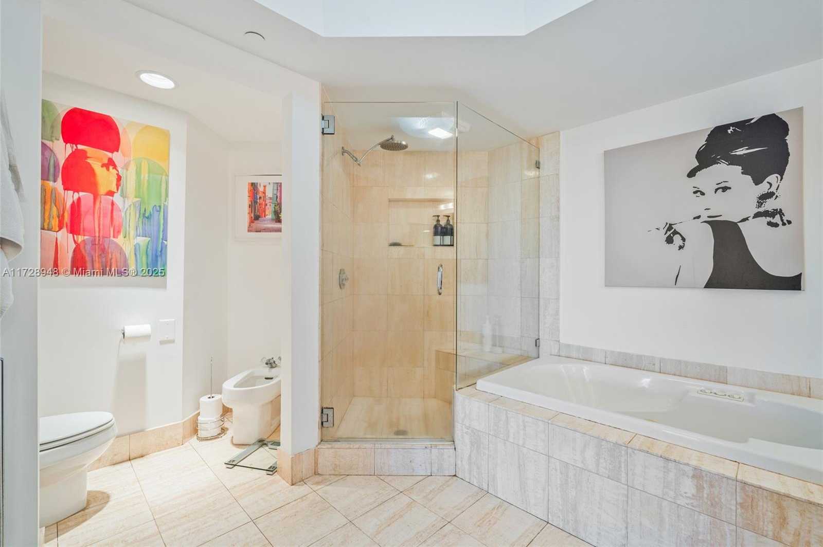Small Image of 21205 YACHT CLUB DR #805, Aventura Number 21