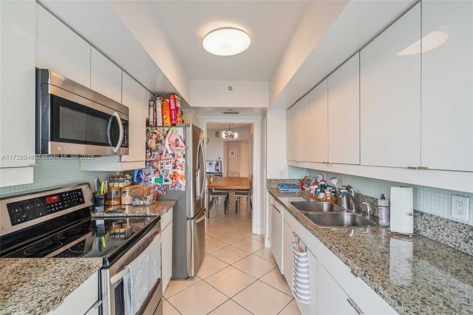 Small Image of 21205 YACHT CLUB DR #805, Aventura Number 9