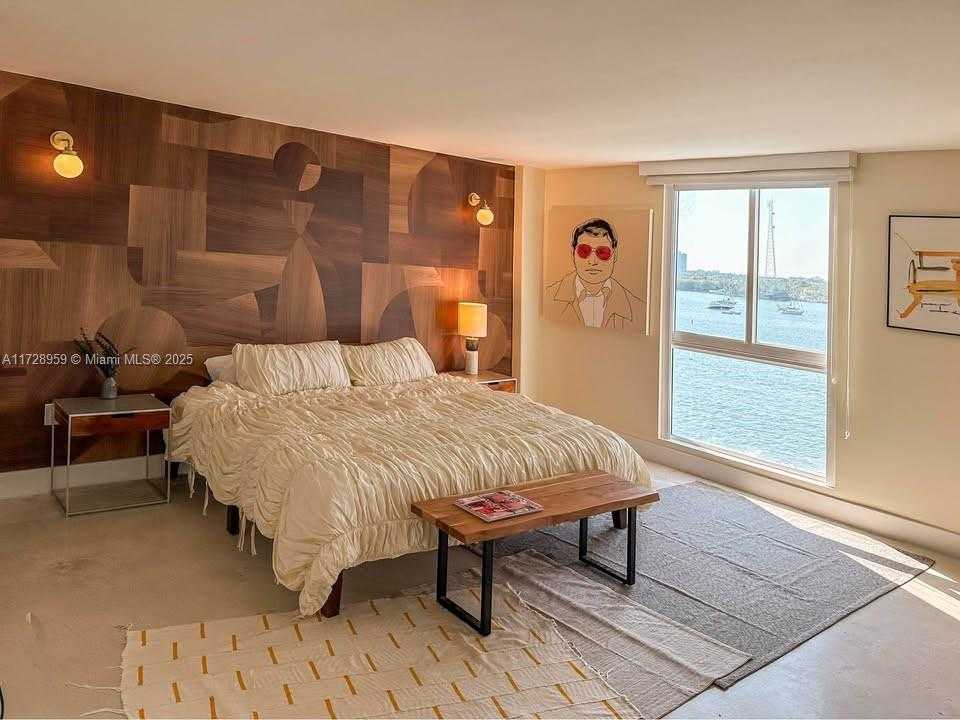 Small Image of 7928 WEST DR #510, North Bay Village Number 2