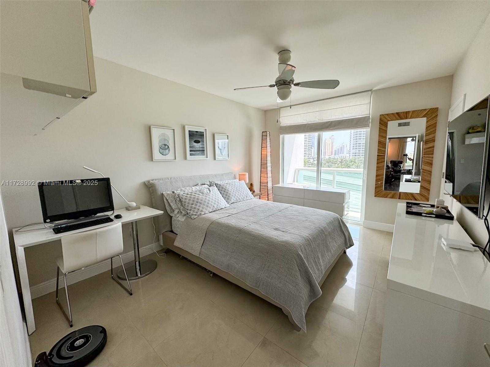 Small Image of 19400 TURNBERRY WAY #412, Aventura Number 10