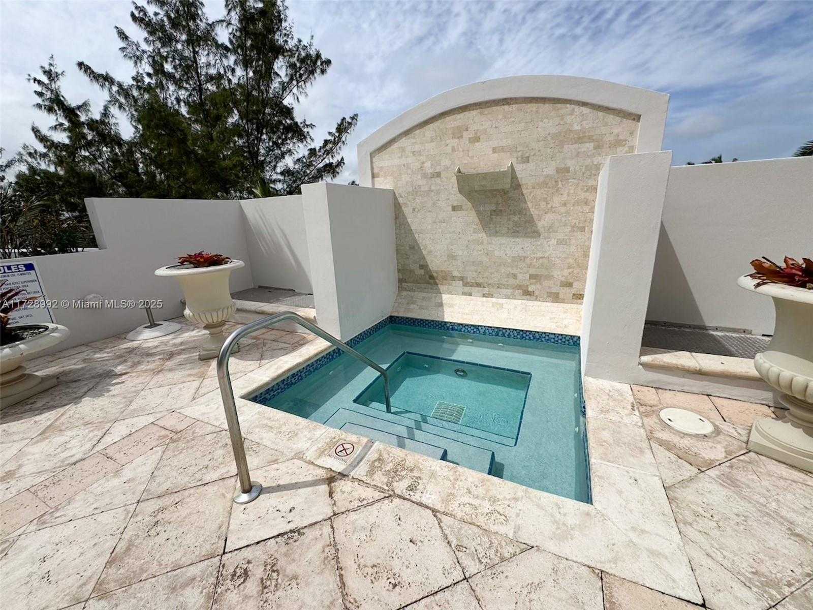 Small Image of 19400 TURNBERRY WAY #412, Aventura Number 19