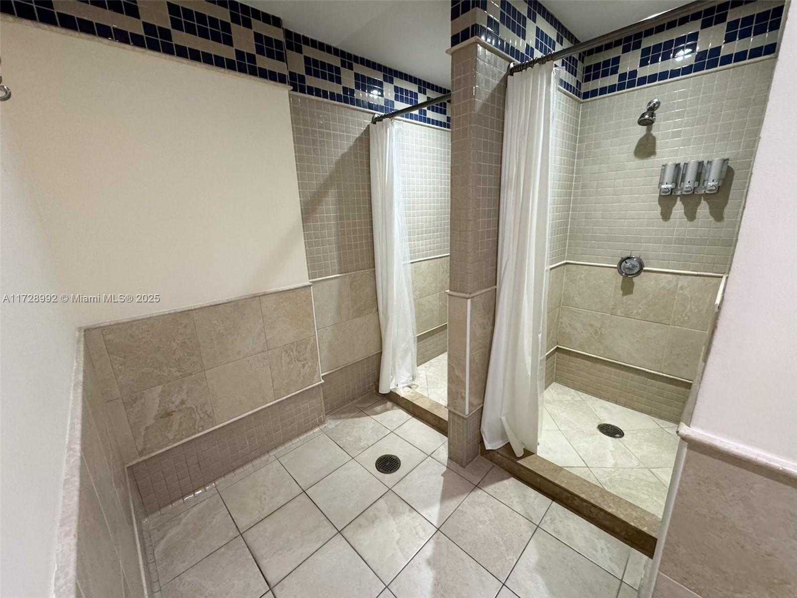 Small Image of 19400 TURNBERRY WAY #412, Aventura Number 23