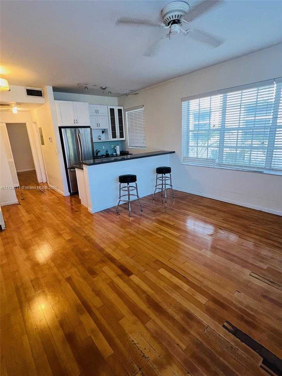 Small Image of 1523 WEST AVE #101, Miami Beach Number 4