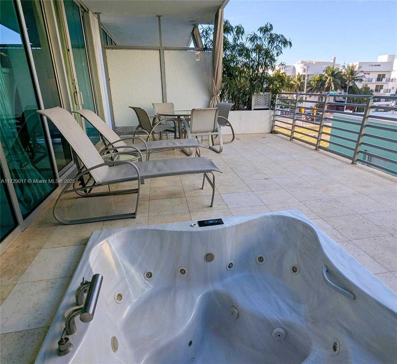 Small Image of 1437 Collins Ave, Miami Beach, FL 33139, USA Number 17