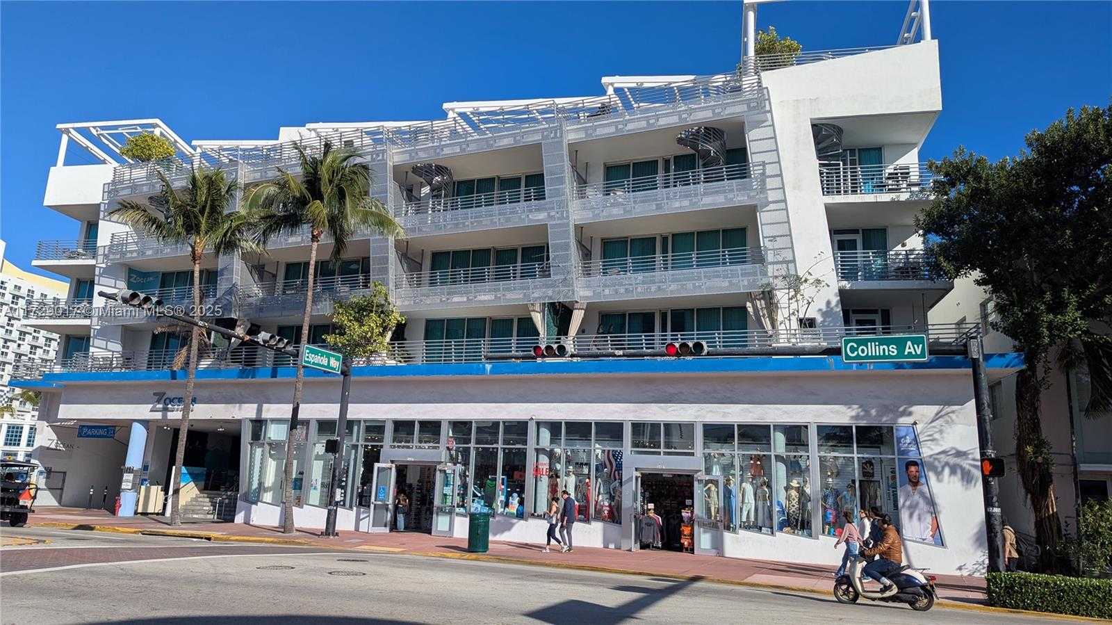 Small Image of 1437 Collins Ave, Miami Beach, FL 33139, USA Number 2