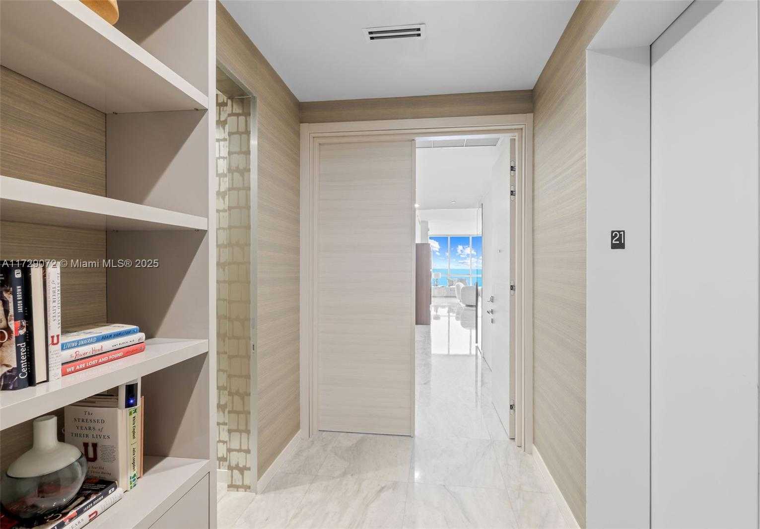 Small Image of 100 SOUTH POINTE DR #2107, Miami Beach Number 32