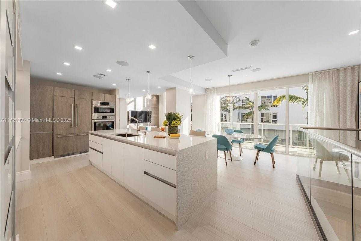 Small Image of 455 NORTH EAST 39TH ST #306, Miami Number 2
