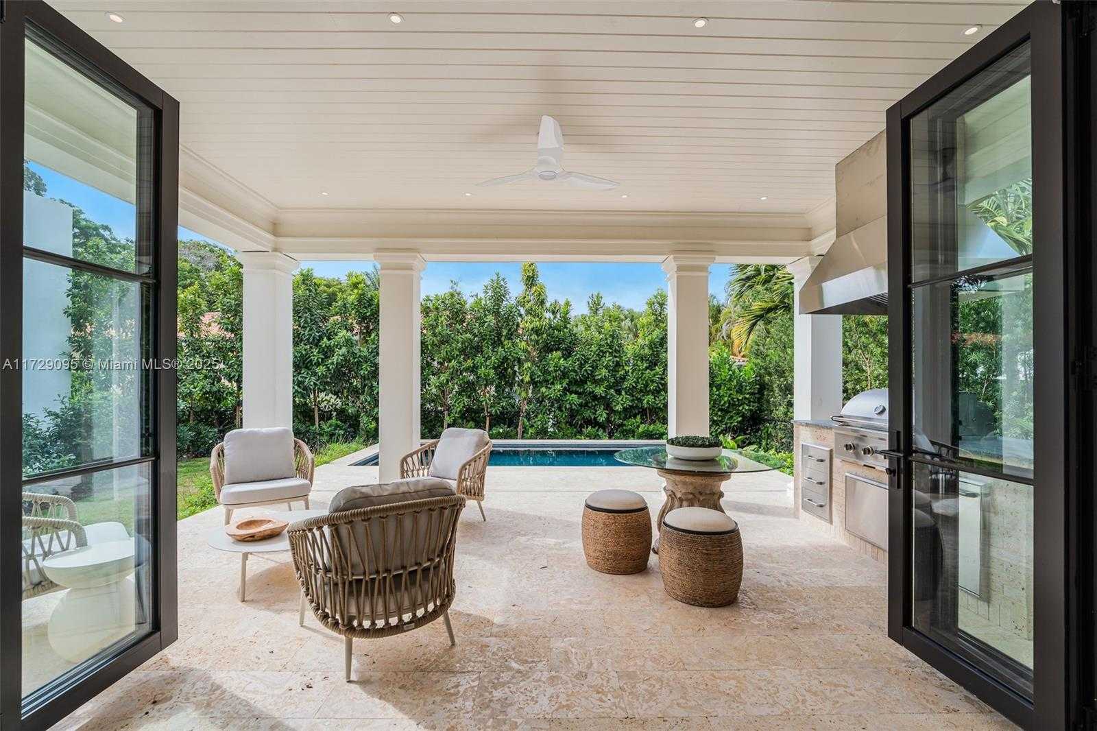 Small Image of 3518 SEGOVIA ST, Coral Gables Number 13